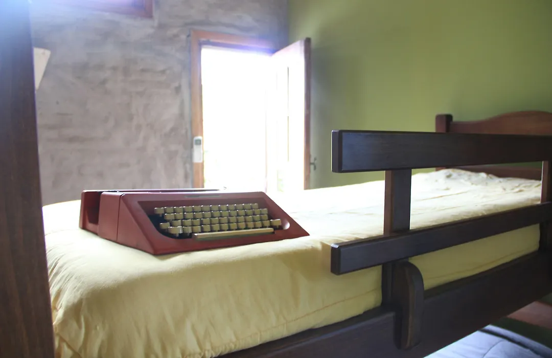 Una Noche Mas B & B-1